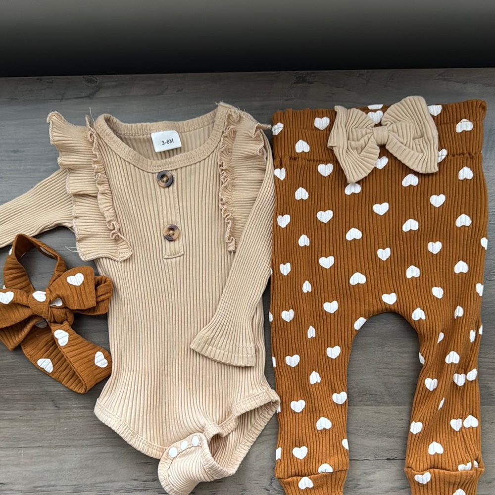 SHEIN Tan and Brown Kids Matching Set
